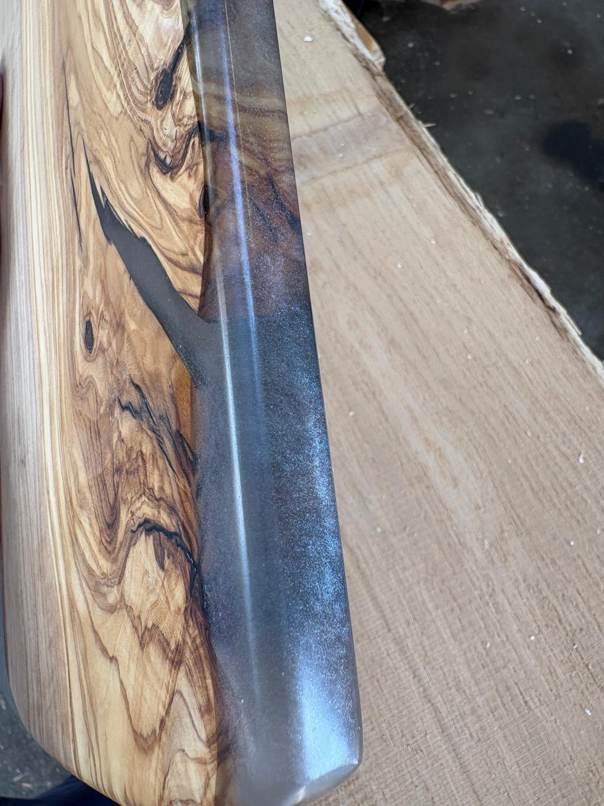 Smoky Gold Olive Resin Board