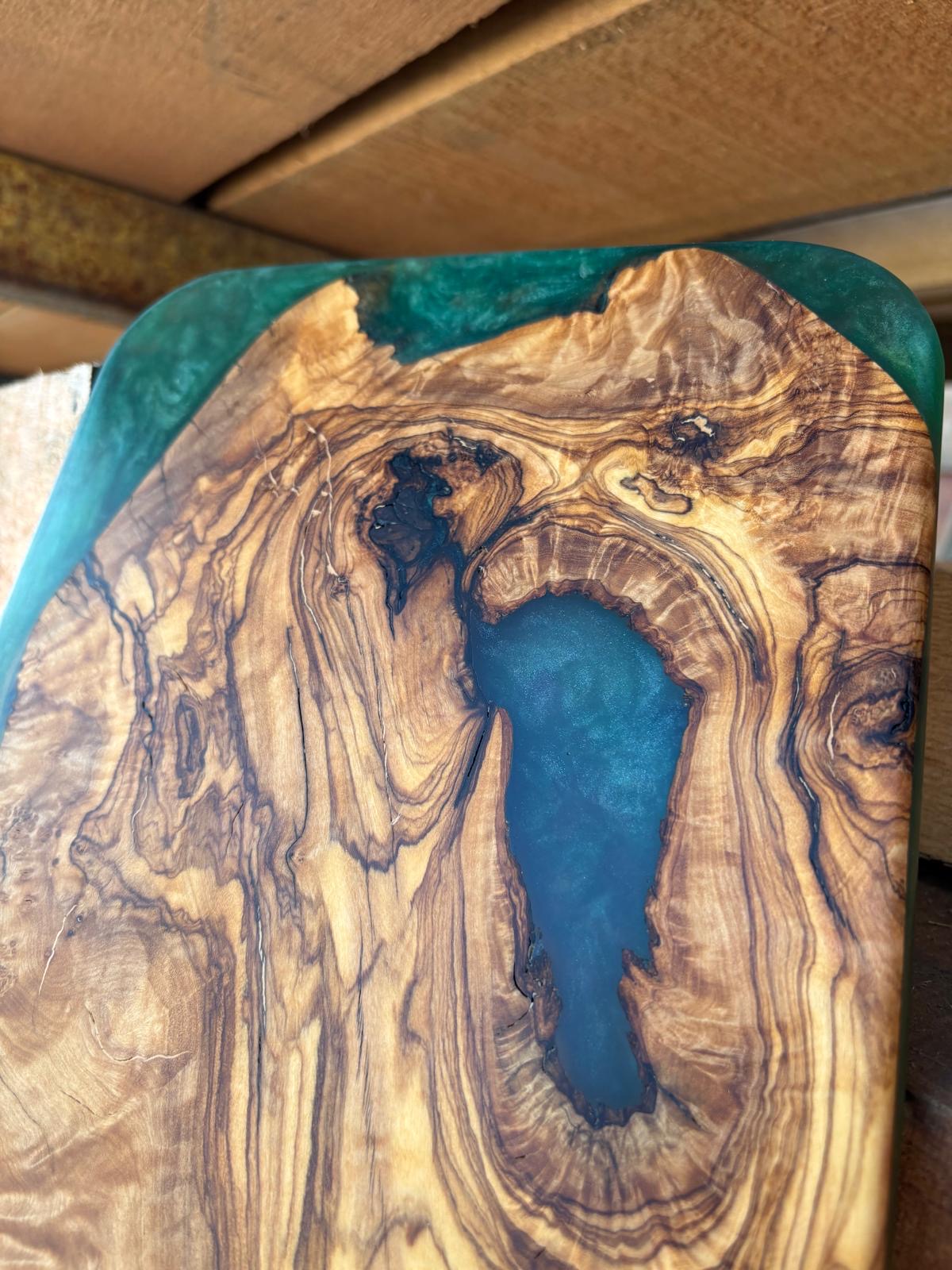 Handmade Olive Wood & Emerald Green Resin Serving Board