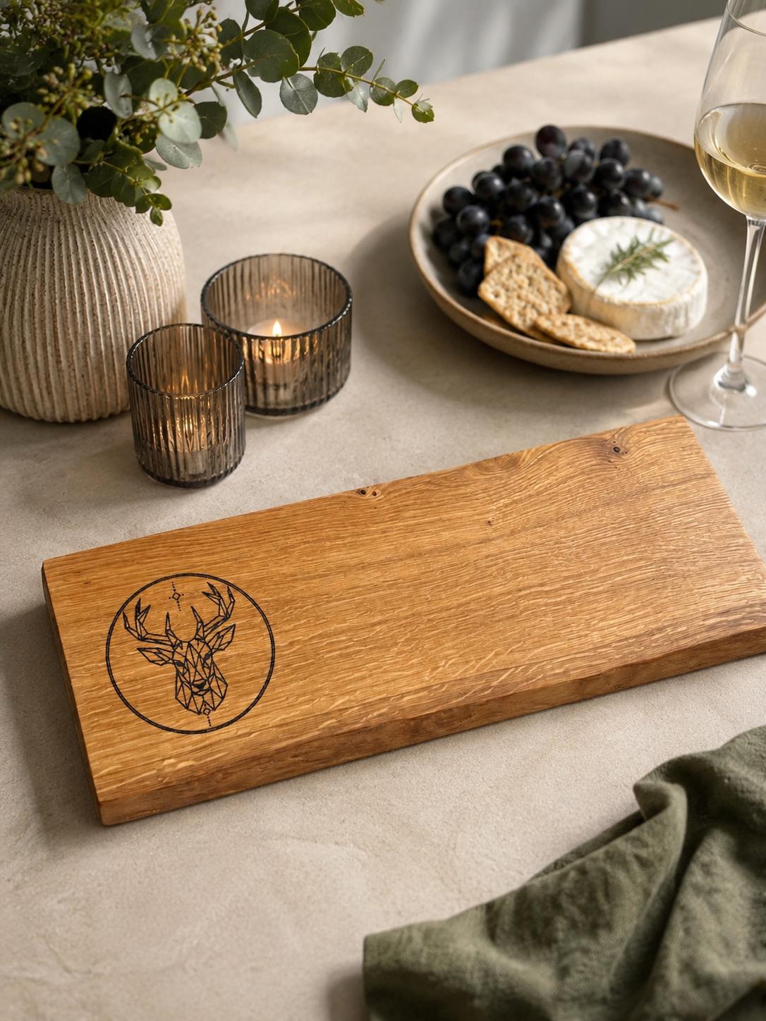Highland Oak Grazing Board – Geometric Stag Engraving – 18x50cm