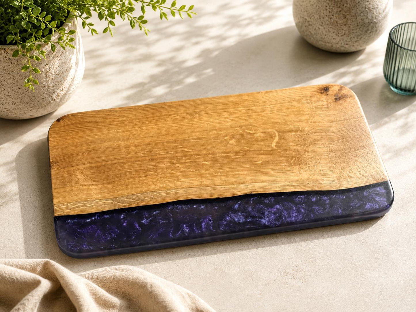 Violet Wave Serving Board – Live-edge Oak & Deep Purple Resin – 23x47cm